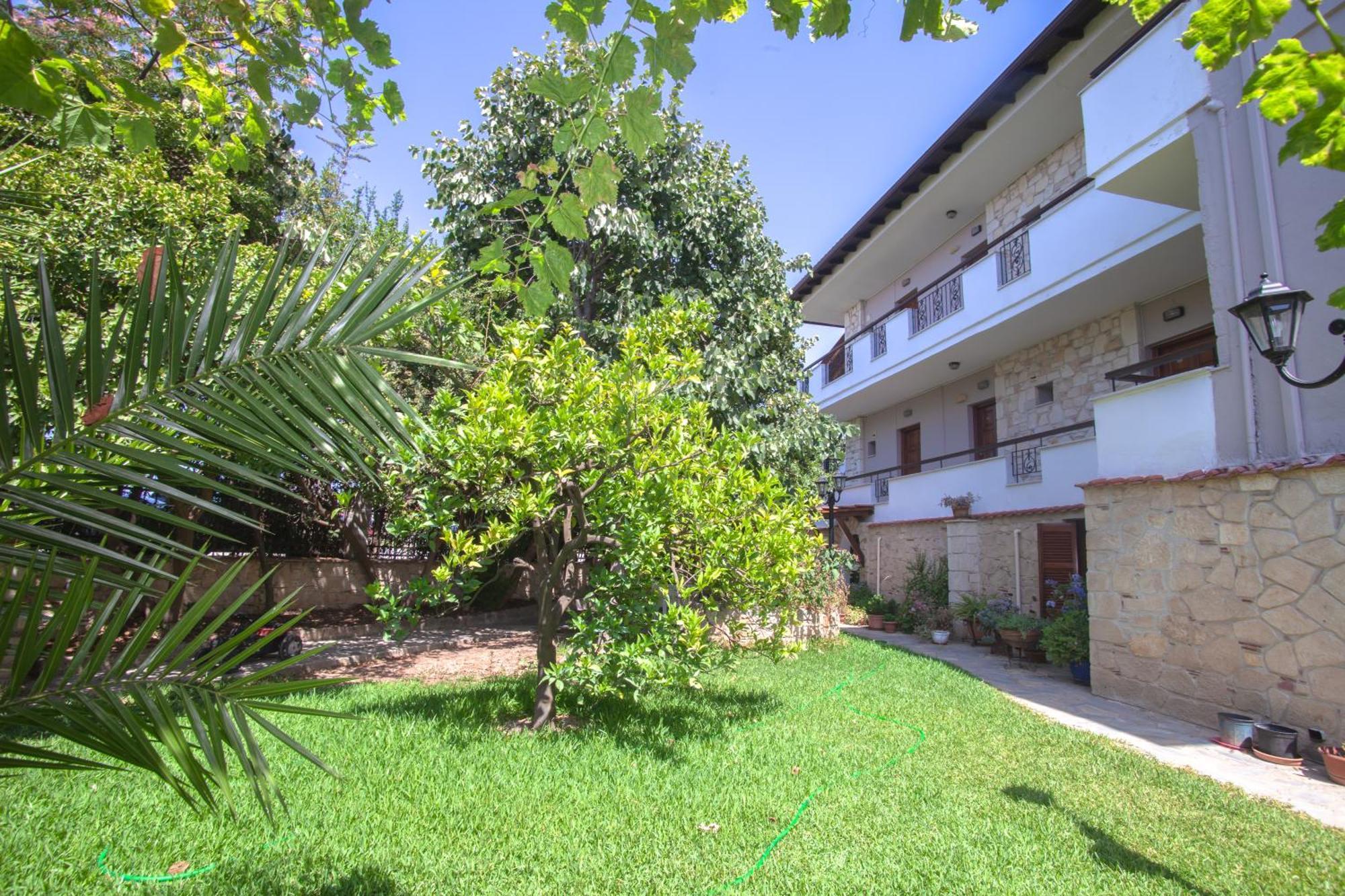 Venia Apartments Афитос Экстерьер фото